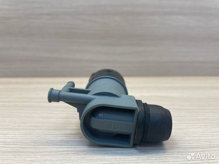 Насос стеклоомывателя Renault Logan