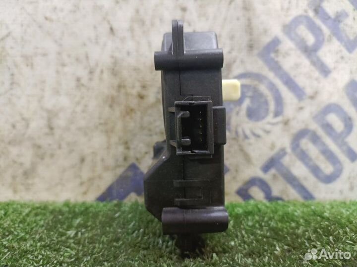 Сервопривод заслонки печки Toyota Mark X седан 2.5