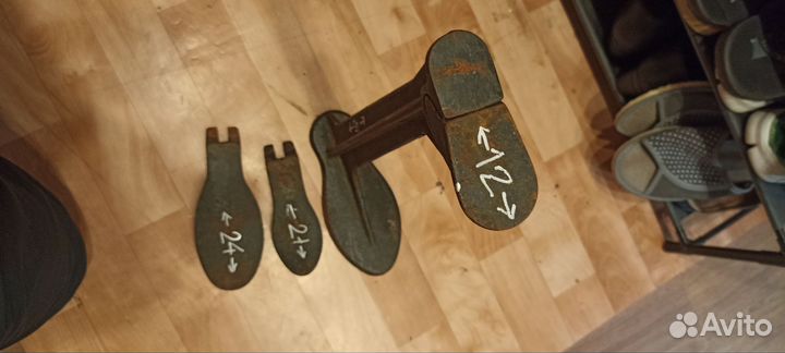 Чугунная сапожная лапка