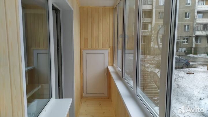 Отделка балкона