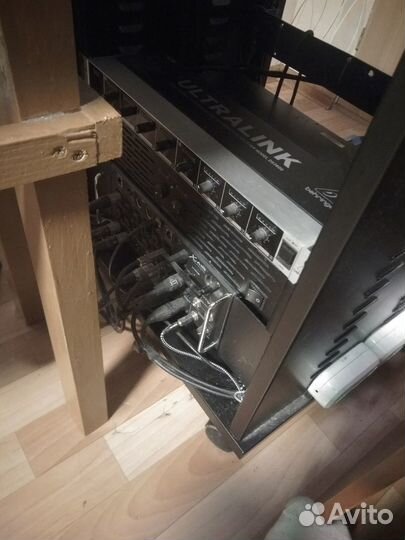 Усилитель мощности Behringer KM750