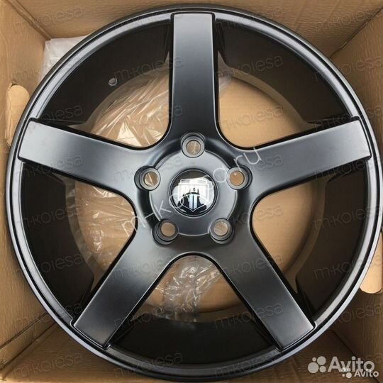 Диски DUB R24 Toyota Land Cruiser 200 Lexus 570