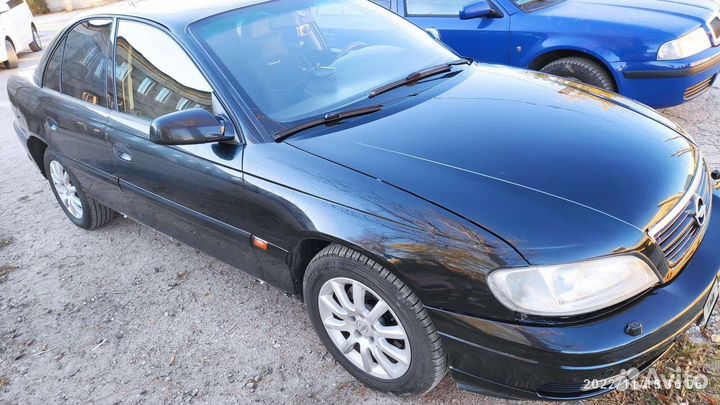 Opel Omega 2.2 МТ, 2000, 275 000 км