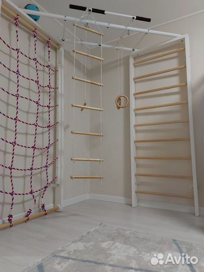 Продается детская двухярусная кровать