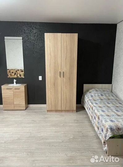 Шкаф Рик платяной