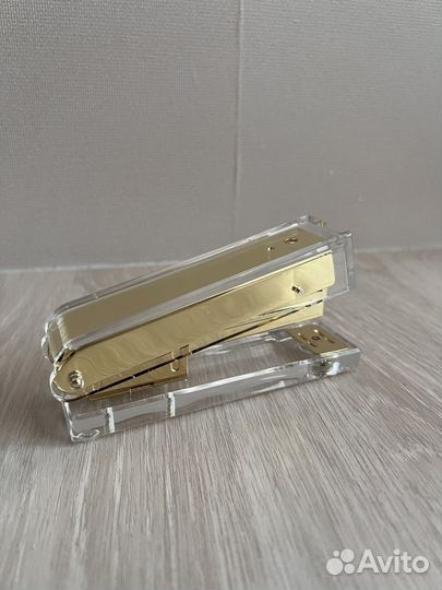 Золотой степлер