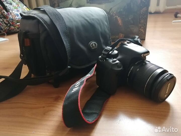 Зеркальный фотоаппарат canon 550d