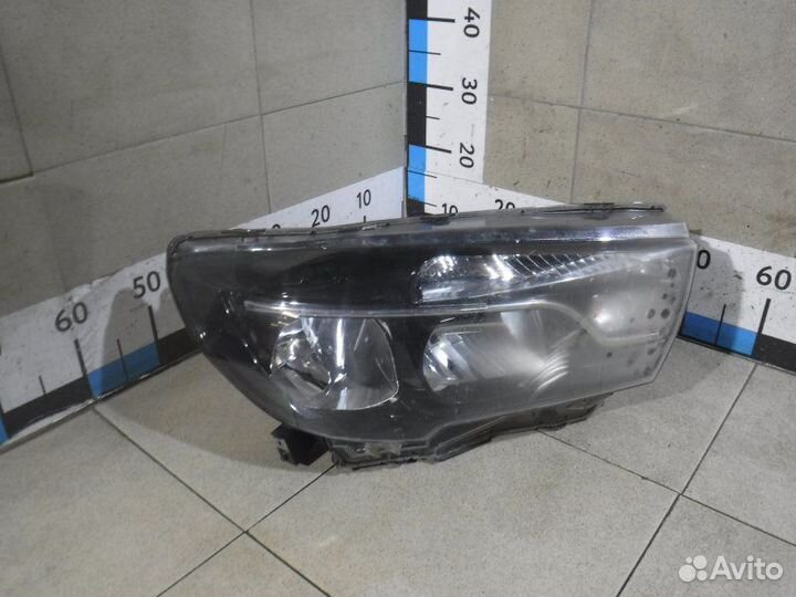 Фара правая LADA Vesta