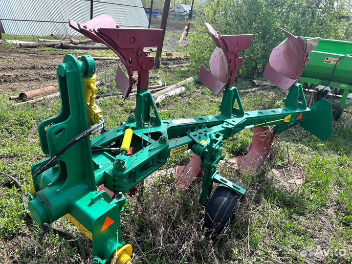 Плуг Минский Завод Шестерен 3 корп. (ПОН-3-35П), 2023