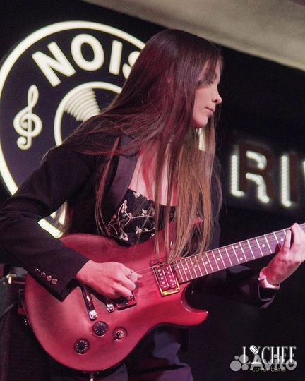 Уроки игры на гитаре / укулеле/ электрогитаре 6+