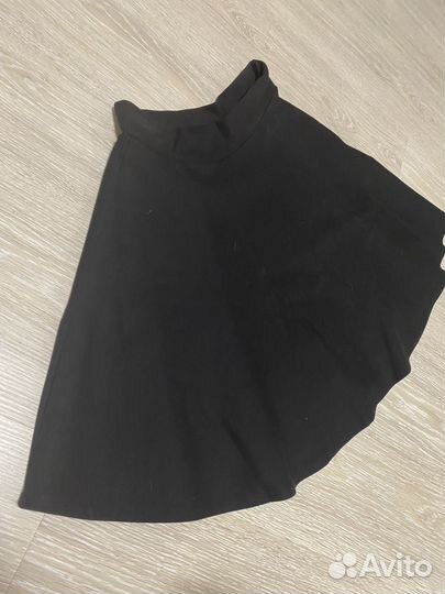 Черная юбка солнце