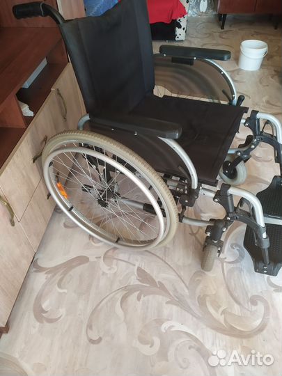 Инвалидная коляска складная бу