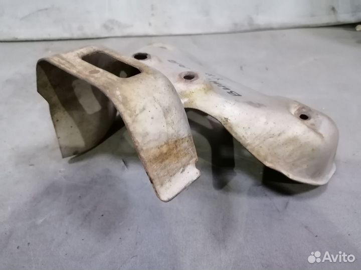 Кожух выпускного коллектора Nissan Wingroad Y11 20