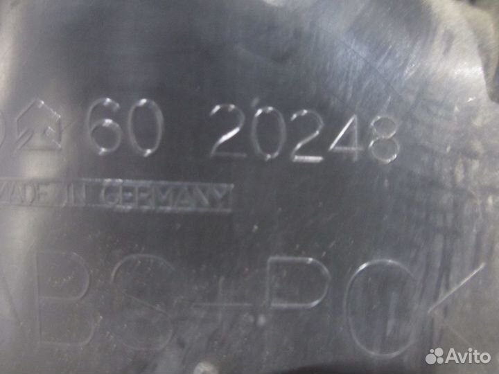 Дефлектор воздушный левый (в обшивку двери) Merced