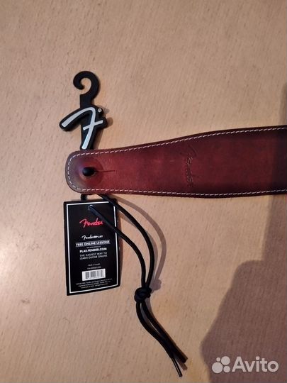 Настоящий кожаный гитарный ремень Fender - 2,5