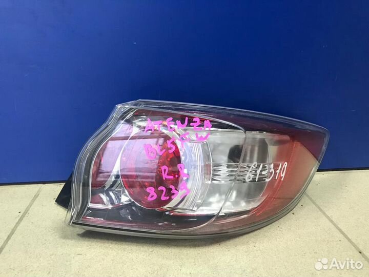 Фонарь правый Mazda 3 BL