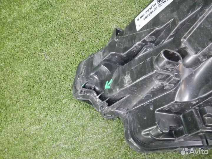 Фара правая Volvo S90