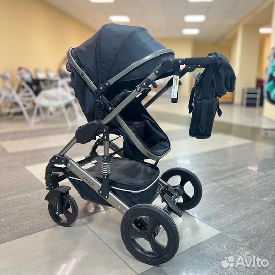 Коляска 3 в 1 с автолюлькой