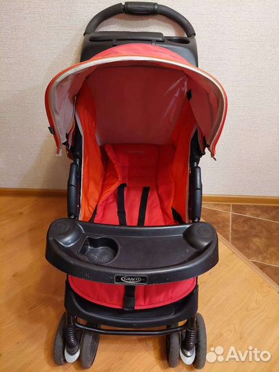 Коляска прогулочная Graco