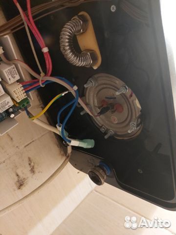 Опытный мастер по ремонту водонагревателей