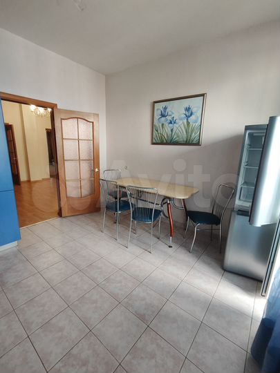 3-к. квартира, 120 м², 10/14 эт.