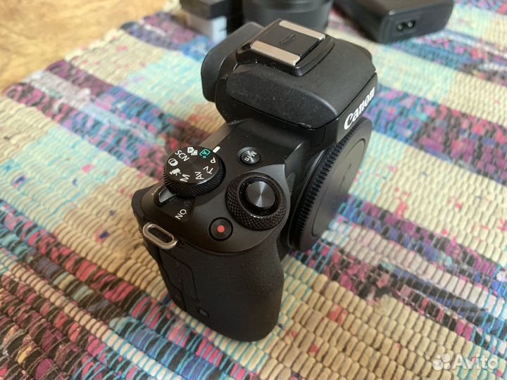 Canon eos m50