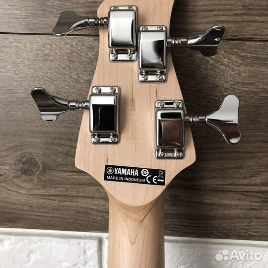 Бас гитара Yamaha trbx-174 (Old Violin Sunburst)