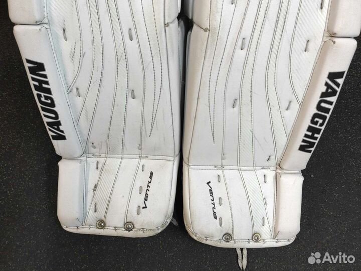 Вратарские щитки Vaughn SLR INT