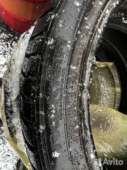 Nokian Tyres Hakkapeliitta 7 225/45 R18