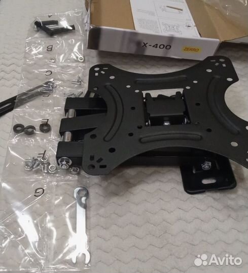 Кронштейн для телевизора наклонно-поворотный