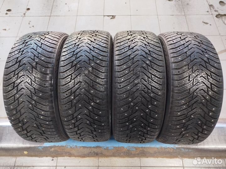 Nokian Tyres Hakkapeliitta 8 235/55 R17 103T