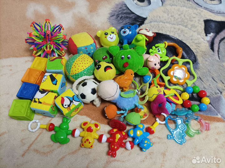 Детские развивающие игрушки пакетом