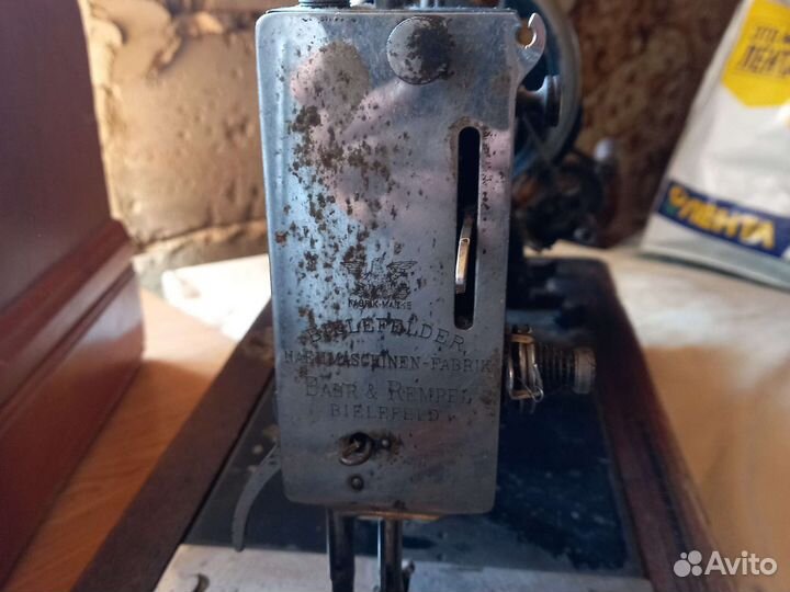 Швейная машина Singer