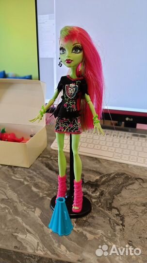 Кукла Monster High / Венера / Группа Поддержки