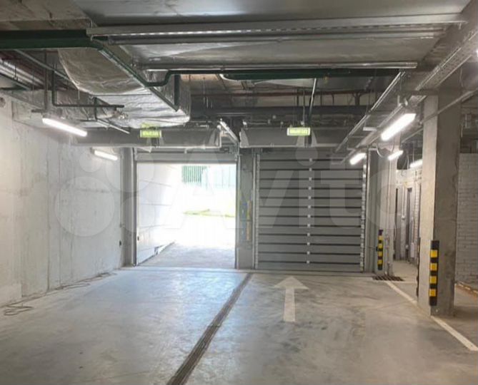 Машиноместо, 14 м²
