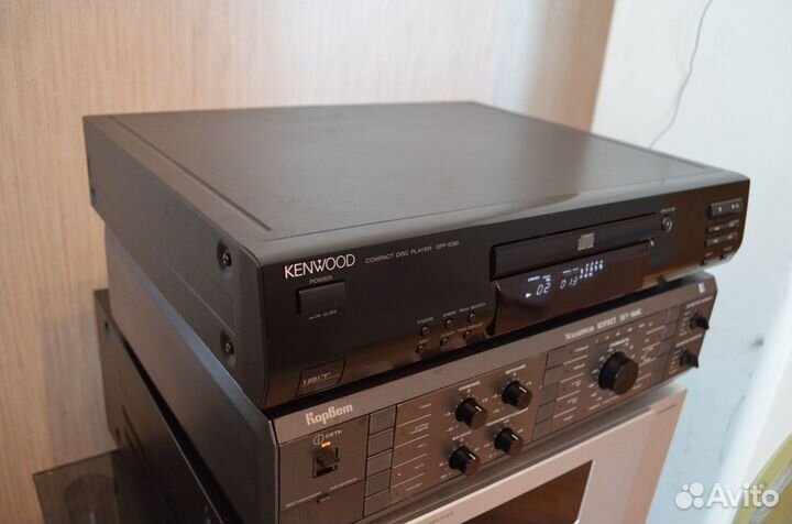 CD-проигрыватель Kenwood DPF-1030