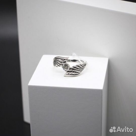 Кольцо серебряное Крылья Ангела.Серебпяное кольцо