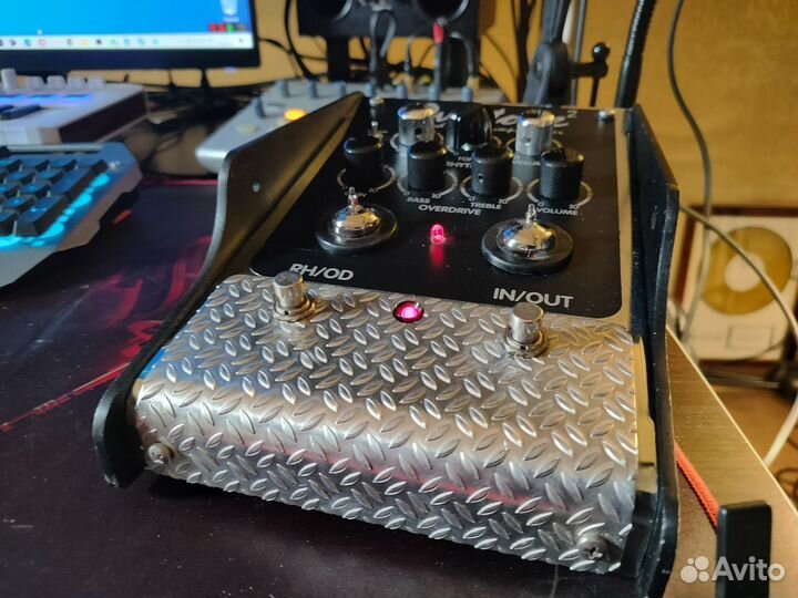 Гитарное оборудование. примочки, колки и мн.др