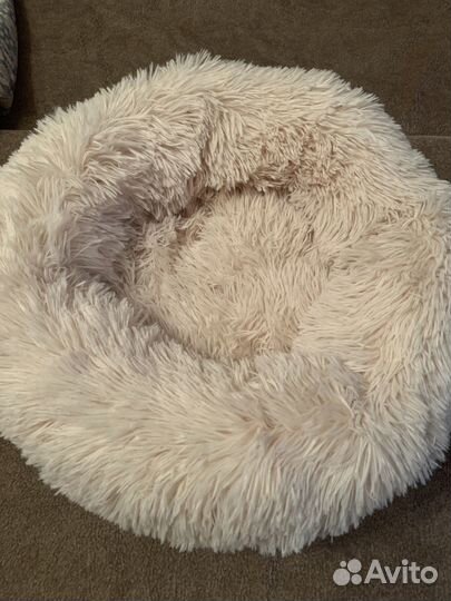 Лежанка для кошек новая