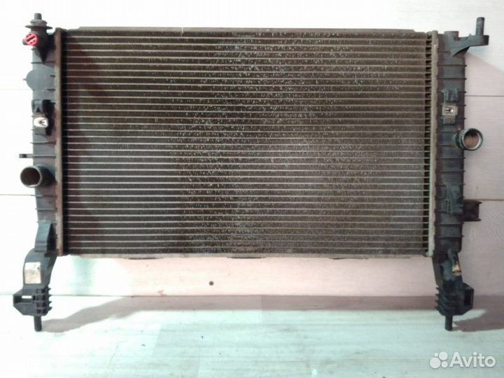 Радиатор двс Opel Meriva A Z16XE 2005