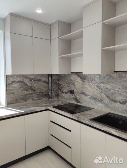 Современный кухонный гарнитур на заказ