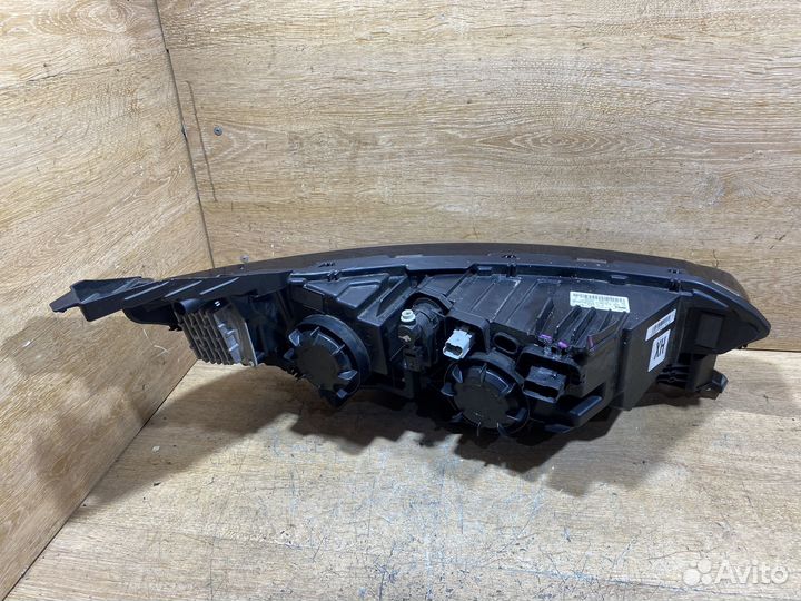 Фара передняя левая Renault Talisman 142176