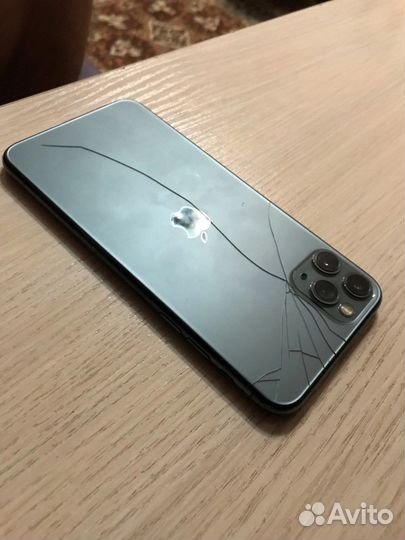iPhone 11 pro max 64 гб зеленый
