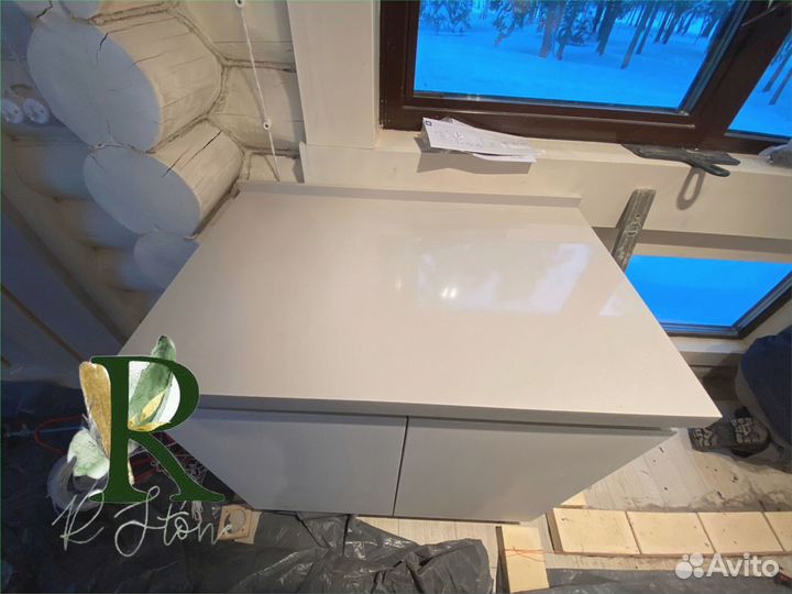 Кухонные столешницы и подоконники из камня