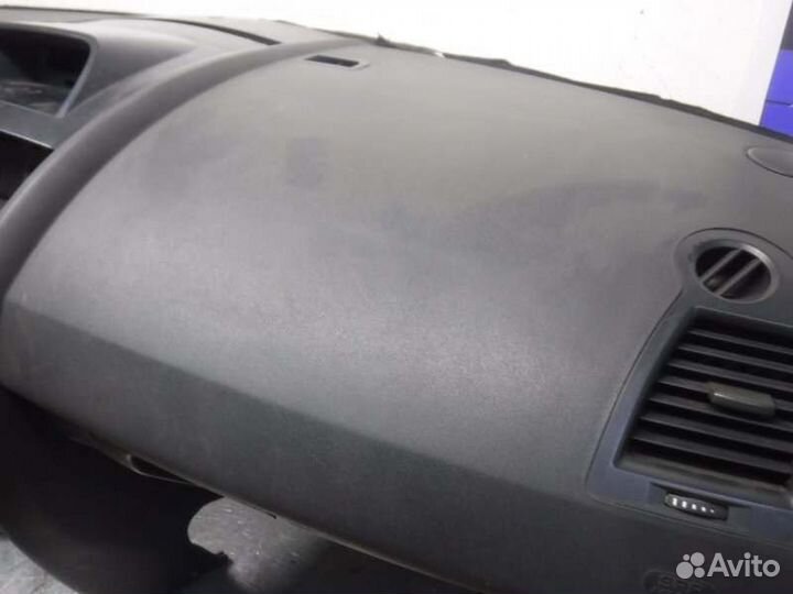 Панель приборов Renault Megane K4M 2005