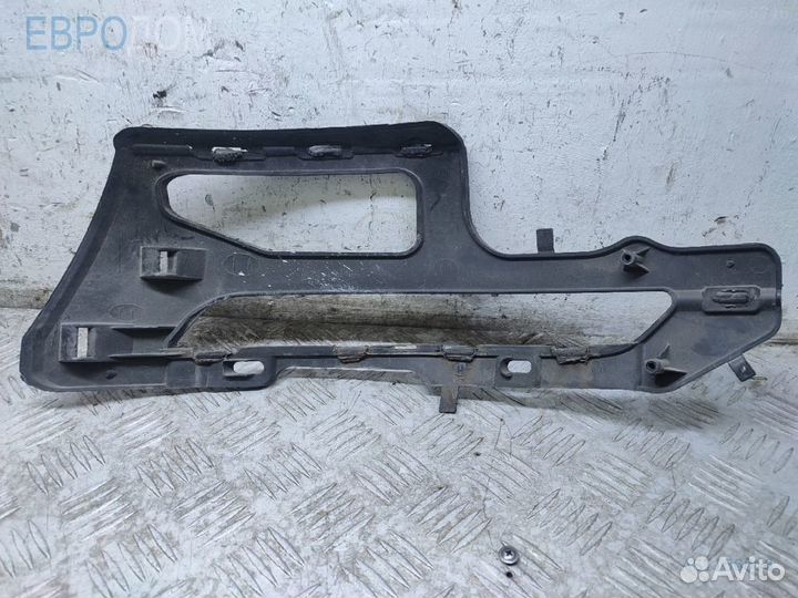 Крепление / кронштейн бампера заднее правое на BMW E71 s1156018