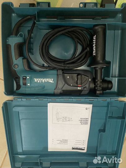 Перфоратор Makita HR2470