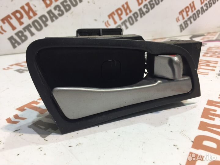 Хендай Ручка внутренняя передней двери Прав