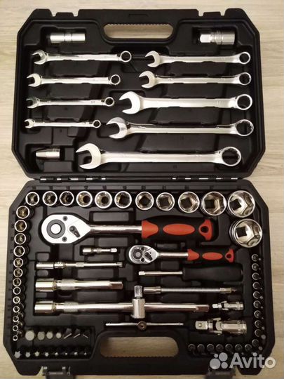 Набор инструментов SATA 82 предмета