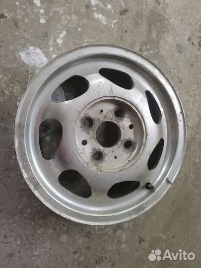 Диск от Москвича 2141